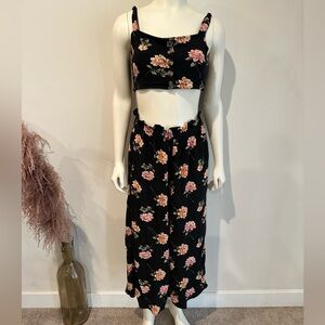American Eagle “Better Together” Floral Crop Tank & Pants Set – Black Floral